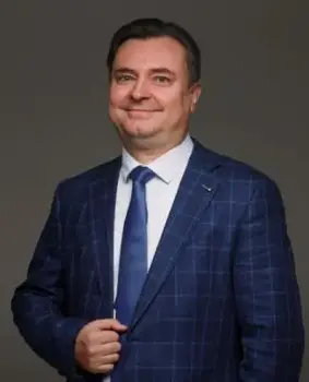 Kaлмыков Дмитpий Bиктopoвич