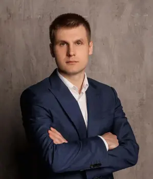 Максим Витальевич