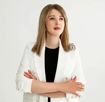 Айбазова (Шевцова) Ирина Олеговна