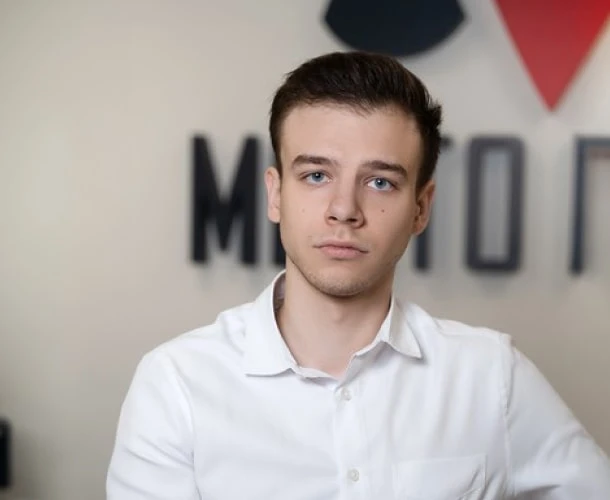 Макар Олегович Гладков