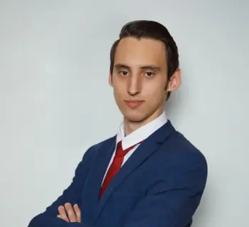 Устин Леонид Олегович